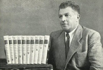 David Tidhar with his Encyclopedia